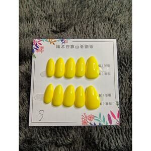 Small Stiletto Yellow Coffin Nails